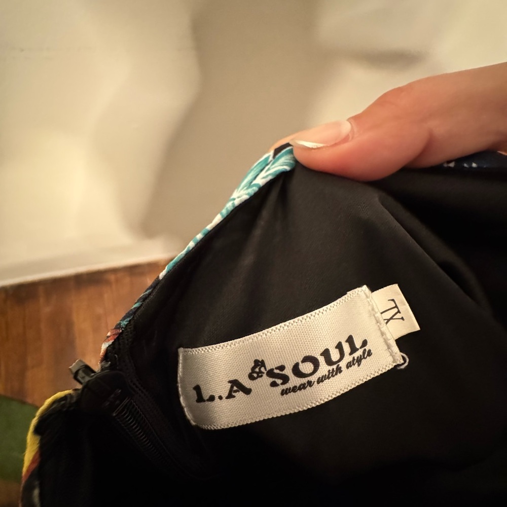 Animal Print Sleeveless Dress - Picture 7 of 7